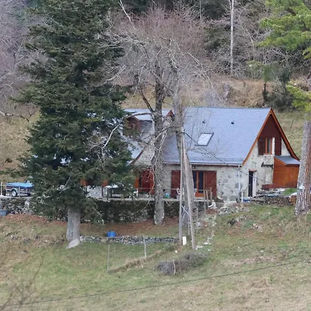 Dans Les Pyrenees La Des Evades