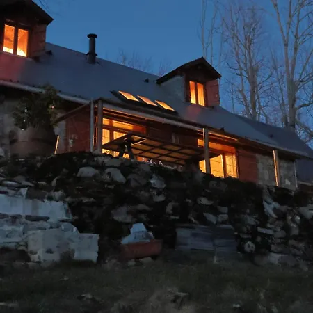 Dans Les Pyrenees La Des Evades Holiday home *