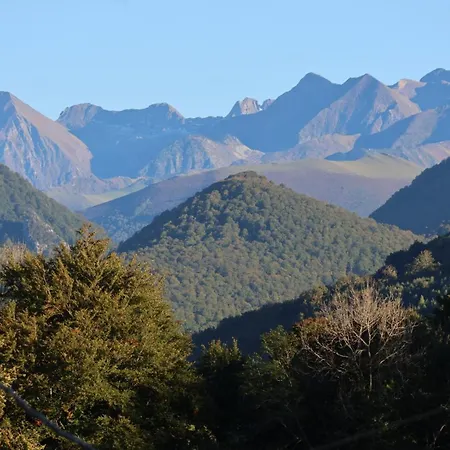 Dans Les Pyrenees La Des Evades Holiday home *