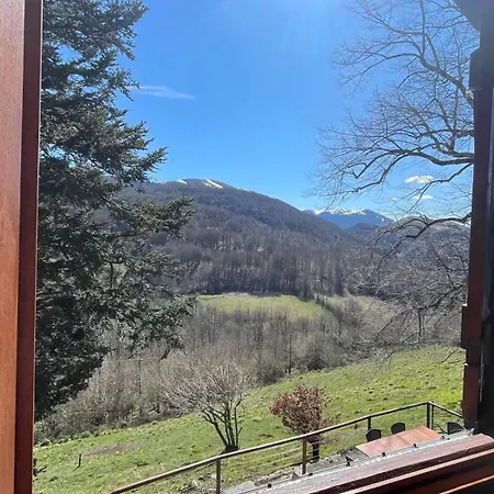 Dans Les Pyrenees La Des Evades Holiday home *